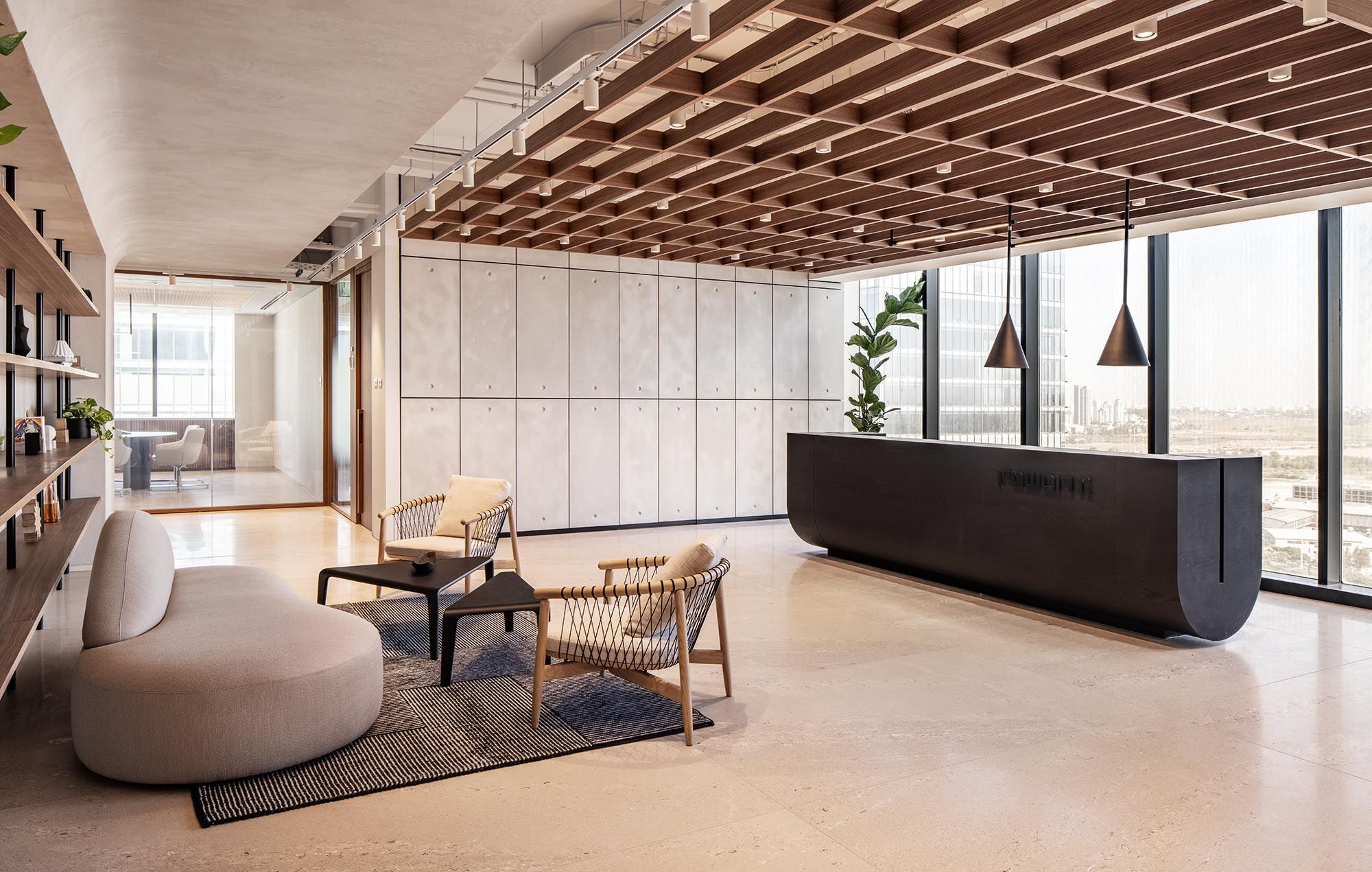 1500平米办公室装修完工照实景效果 - 前台 · Reception